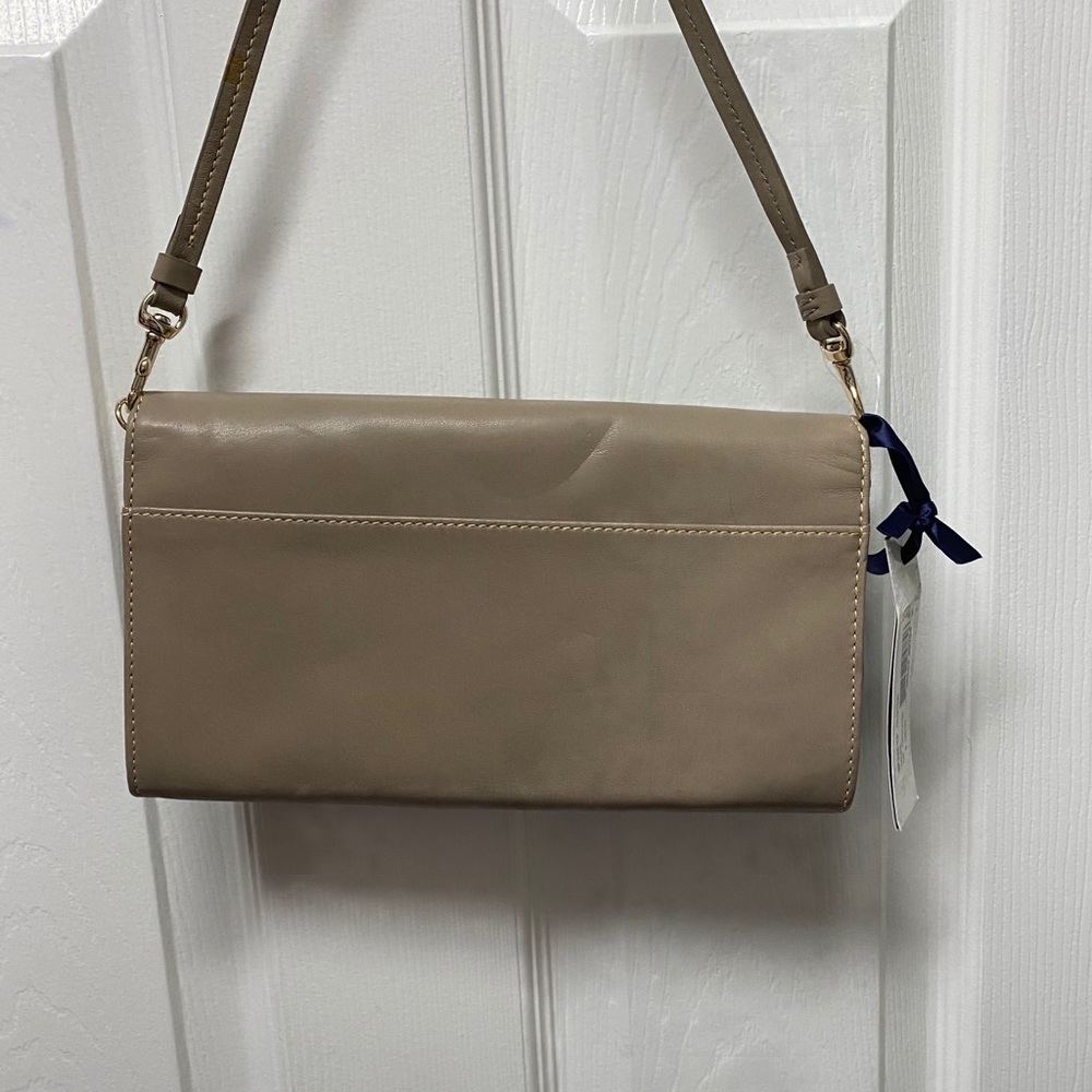 Dooney & Bourke clutch - Picture 4 of 4